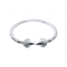 Load image into Gallery viewer, West Indian Taj Head Bangle Mumbai Pattern .925 Sterling Silver at .230 Thick